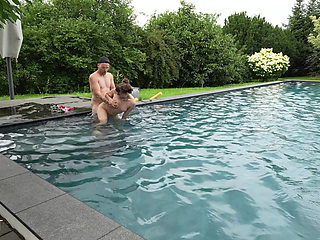 First Pool Fuck on Vacation!!