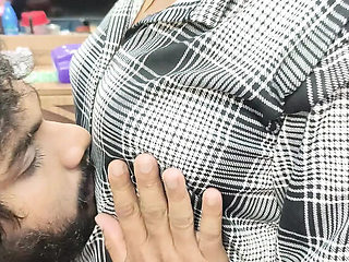 Vaigavarun45 Mallu Couple Hot Boobs Sucking - Shirt Open Desi Housewife Seduction