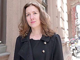 College 18-years-old Alessandra Get Nail At Casting