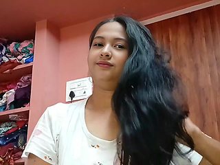 SECRET BLOWJOB DONE BY NEIGHBOUR DESI AUNTY