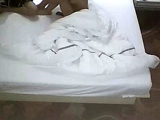 Hot amateur hidden cam