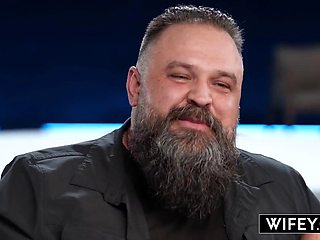 Lady Lorreign Squirts on Jax Slayhers BBC in Hotwife Anal