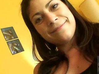 Hot Latina Brunette Mia Amateur Sex and Facial