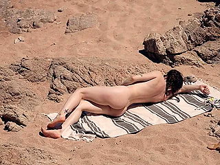 I Fuck a Stranger in a Nude Beach