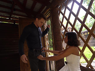 Lover Cumshot Inside Bride at Wedding