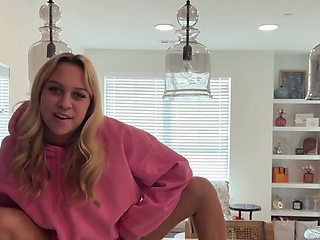 Peeing in my best friend's kitchen sink!!