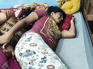 Mallu Couple Hot Sex in T-Shirt - Indian Wife Fucked Hard in Bedroom