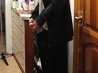 Mother-in-law paid the courier with sex