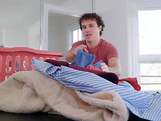 Dickrupting Her Domestic Bliss With Robby Apples, Ryan Keely - Brazzers