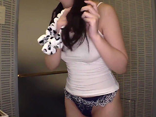 Office Heat-a Recruit-style Muse Mixes Her Sweet Voice with a Bold Outdoor Drink Chapter 4