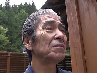 x2xA18689D7910AF7CFDF