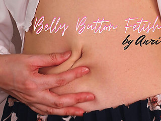 Anri’s Deep Navel Play - Finger Circles, Smell & Nervous Laugh