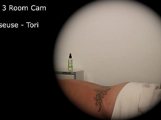 Tori - Room Cam Handjob