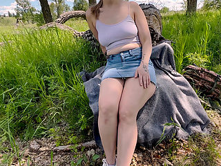 Found a Great Place in a Park to Finger My Self