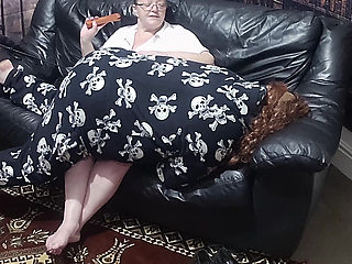 Part 2:- Domina Satana and Josephine OTK punishment