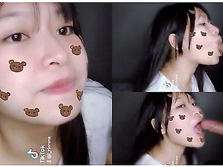 Cute Thai Girl Meet Random Guy For Free Sucking - สาวไทยuารกuดอมควยชายเดยวขบรถwาuwอดดควยเลย