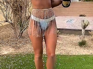 Brunette Solo Webcam Masturbation