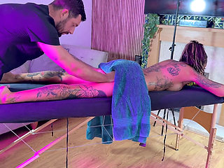 A Filthy Massage on Thatbosslass