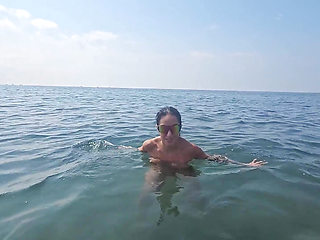 Chat by the Sea Between and Passers-by