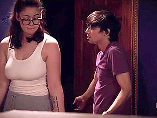 Ellie Nova-Missax Honey