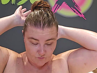 Ashley Turns Her Bath Hair Wash Into Toy Play