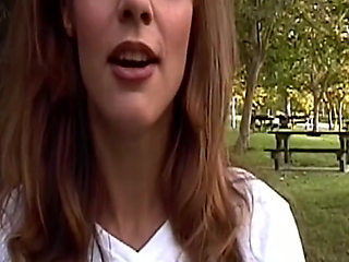 Amateur Handjob in the Park