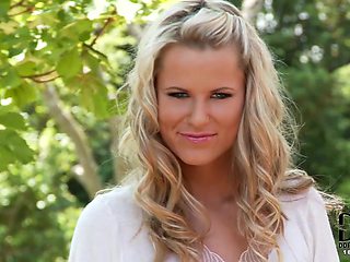 Time to Eat This Pussy