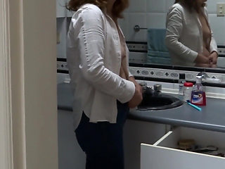 My sister-in-law loves showing off while she asks me to show her my cock and jerk off