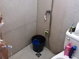 Caught my Stepsister Naked in the bathroom, Fucked her Hard till Cum in her Pussy