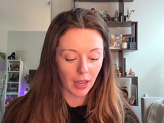 Canadian Hottie Gets off in the Drive Thru!