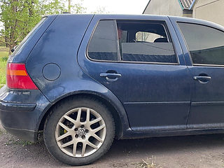 Backseat Tease: Jumping for Your Pleasure