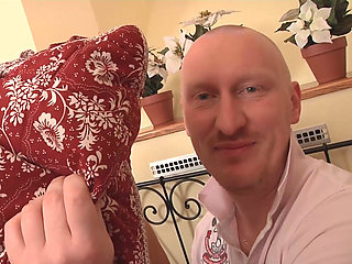 Beautiful teen gets her tight ass fucked in casting threesome