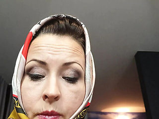 Amateur MILF Wanilianna in Scarf and Stockings Homemade Fetish