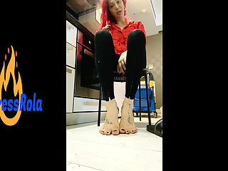 Dirty Feet Wanna Lick It