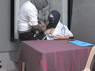 Muslim Doctor  Dokter Muslim Hijab Latest viral Muslim Couple