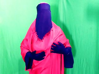 Sexy Hot Housewife Spending The Night With The House Servant And Having Sex