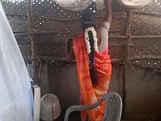 Tamil village housewife Priyanka314 shows off her big boobs in homemade video