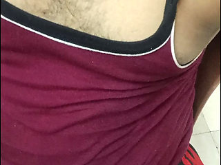 Bharat ka desi boy Hasin Karta Hua Jabardast hot video hastmaithun karta hai friend ship karne ke liye ready hu