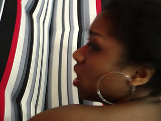 A Pretty Black Student Is Doing Her Porn Casting