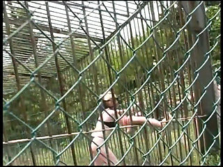 Inglese Slutty Hairy MILF Looking for Big Cocks to Get Fucked in the Park