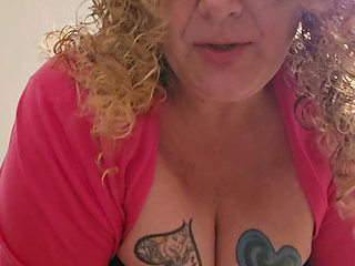 Ms Tammy Teaches Pussy Eating Basics