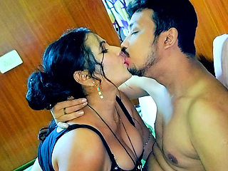 Desi Virgin Girl Her 1st Work in the Hotel with a Big Penis Boy Hardcore Fuck