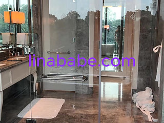 Twerking Asian Thai With Her Uncensored Twerking In Bathroom