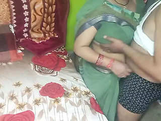 Desi Aunty Hot Blowjob and Doggy Style Sex with Husband - Indian Homemade HD