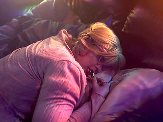 Quick Pussy Exam Check-up and Creampie