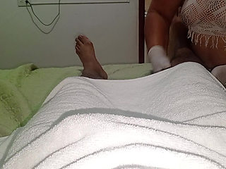 JOI Mature masseuse ends up giving me a handjob with oil