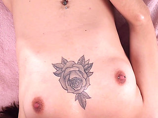 Romantic Bedsex with Facial Cumshot