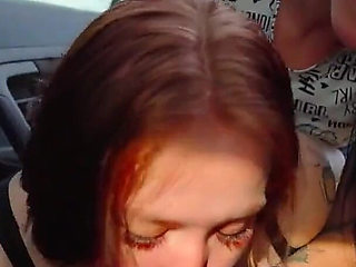 Picking up a Fellow Traveler Ended with a Juicy Double Blowjob Outdoors