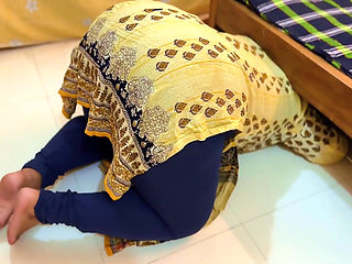 Arab Hot Maid Stuck: Please Hurry up & Fuck My Big Ass Then Get Me Out of Under Bed