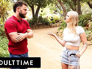 Watch lissome Seth Gamble's sex